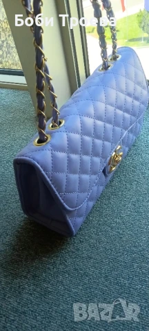 Компактна дамска чанта с подчертана многофункционалност – тя е перфектният аксесоар, снимка 5 - Чанти - 51366318