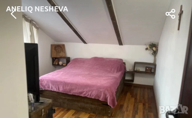 Продавам два етажа от къща по 89 кв.м. от три етажна къща с парцел от 226кв.м., снимка 7 - Къщи - 52424034