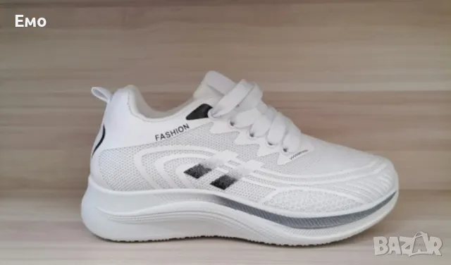 Дамски спортни обувки стил и удобство в едно, снимка 4 - Маратонки - 47795561