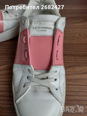 VALENTINO GARAVANI LEATHER ROCKSTUD SNEAKERS, снимка 2 - Други - 36285032