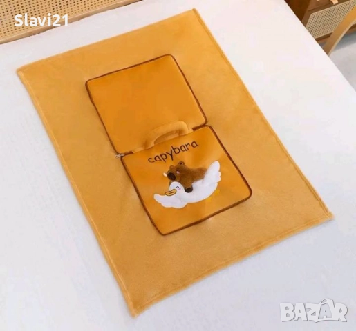 Мека капибара възглавничка 2-в-1 – играчка и одеяло за гушкане, снимка 2 - Плюшени играчки - 51672429