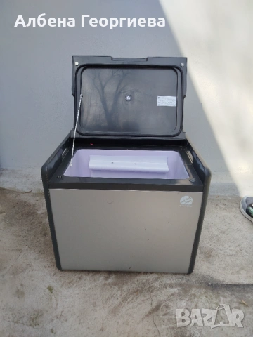 Хладилник FUN Camp KB7147A- 12/220 V- gaz, снимка 13 - Хладилници - 53712759