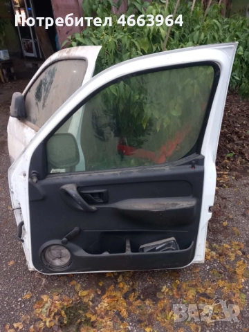 Врати за Пежо партнер, снимка 6 - Части - 52593289