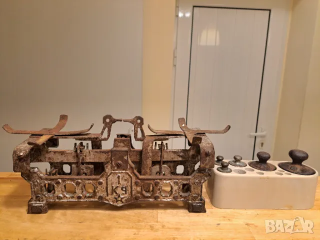 Ретро кантар с ретро тежести