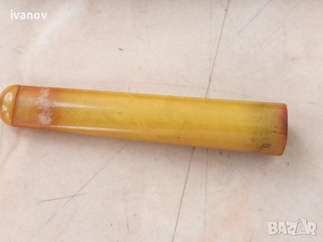 Кехлибарено цигаре с кутийка