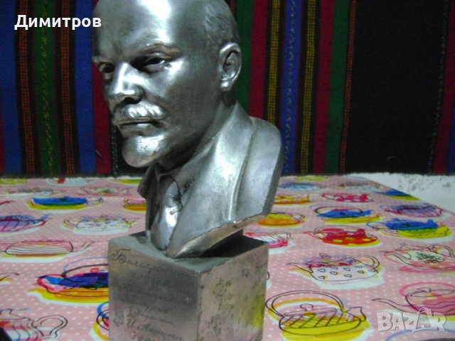 Дарствен бюст  на Владимир Илич от 1961 г , снимка 3 - Антикварни и старинни предмети - 44198778