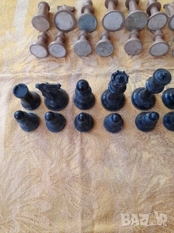 Стари фигури за Шах , снимка 10 - Антикварни и старинни предмети - 44449060