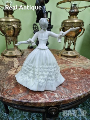 Уникат - превъзходна антикварна колекционерска румънска порцеланова фигура ARPO, снимка 5 - Антикварни и старинни предмети - 44413431