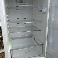 Хладилник за части или ремонт, снимка 3 - Хладилници - 44437310