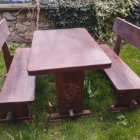 Масивна дървена маса с две пейки , снимка 1 - Маси - 44686865