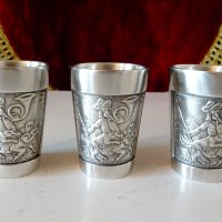 Чаши от калай с лов на глиган. , снимка 2 - Антикварни и старинни предмети - 44479317