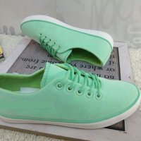 УНИКАЛНИ спортни обувки в светлозелен цвят с перлен ефект, снимка 2 - Кецове - 41524667