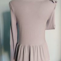 Еластична блуза тип туника "Gina Tricot"® / унисайз , снимка 5 - Блузи с дълъг ръкав и пуловери - 36349109