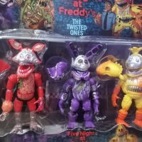 Фреди с маски Five Nights at Freddy's Freddy нощи светещи пластмасови играчки играчка игра фигурки, снимка 2 - Фигурки - 35893652
