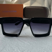 Louis Vuitton Millionaires слънчеви очила, снимка 2 - Слънчеви и диоптрични очила - 44913972