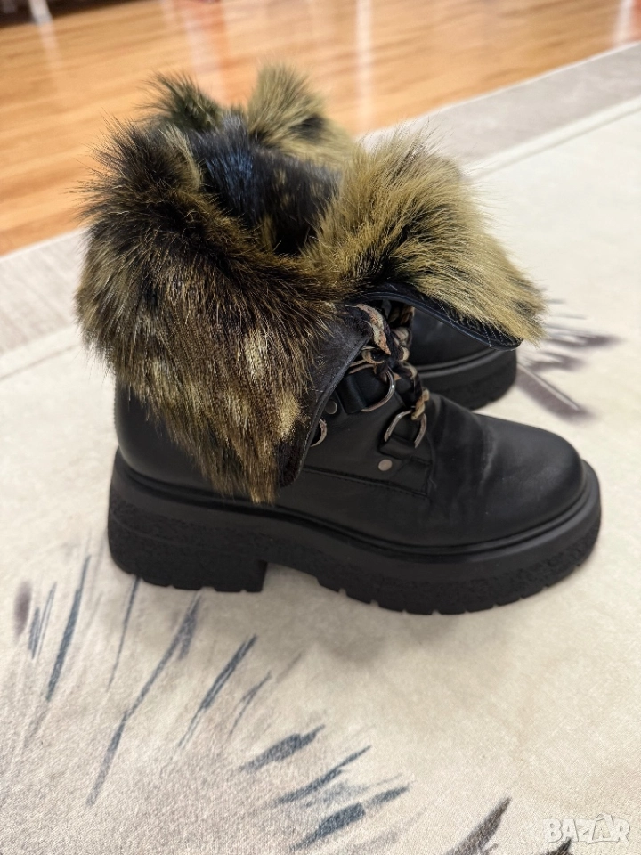 Gabina боти от естествена кожа и естествен косъм, снимка 1