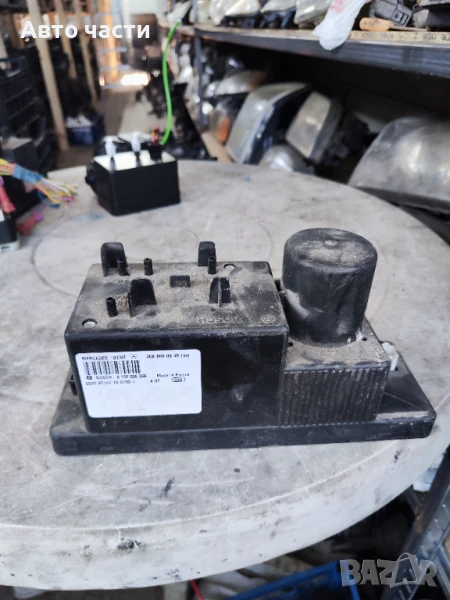 Вакуум помпа за централно заключване за Mercedes-Benz CLK-Class Coupe (C208) (06.1997 - 09.2002), 2+, снимка 1