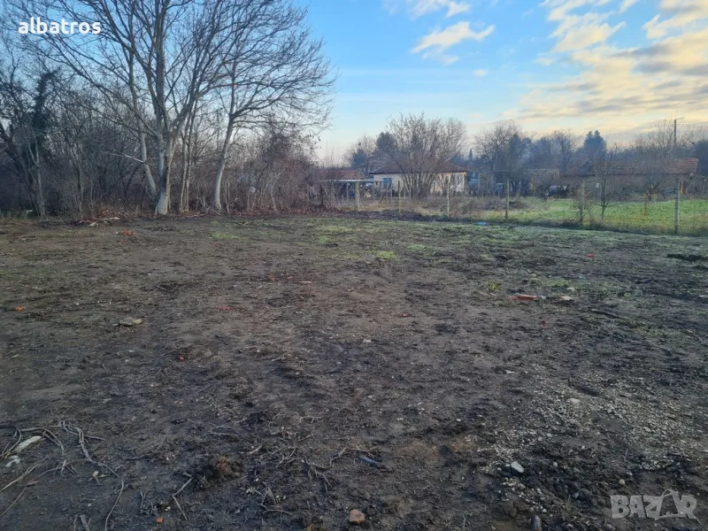 Дворно място- с. Горен Чифлик, снимка 1