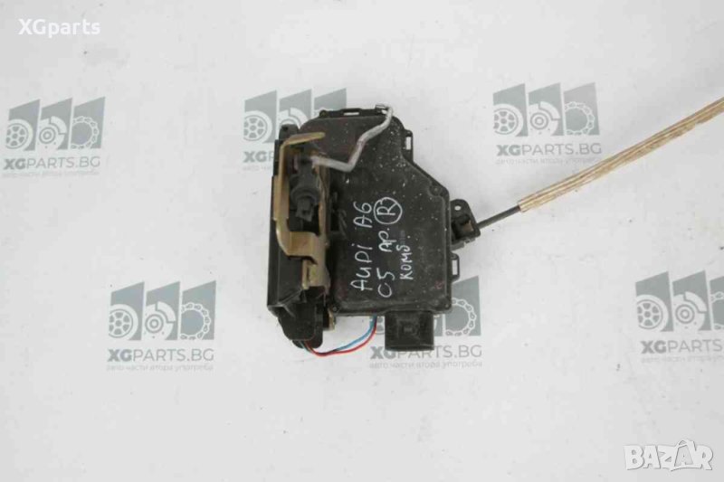 Брава врата предна дясна за Audi A6 C5 комби (1997-2005), снимка 1