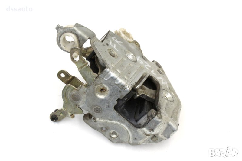 Брава предна дясна врата Mercedes W124 S124 BOMORO OEM, снимка 1