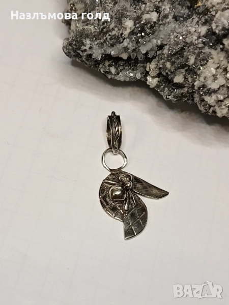 Сребърен дамски медальон ръчна изработка , снимка 1