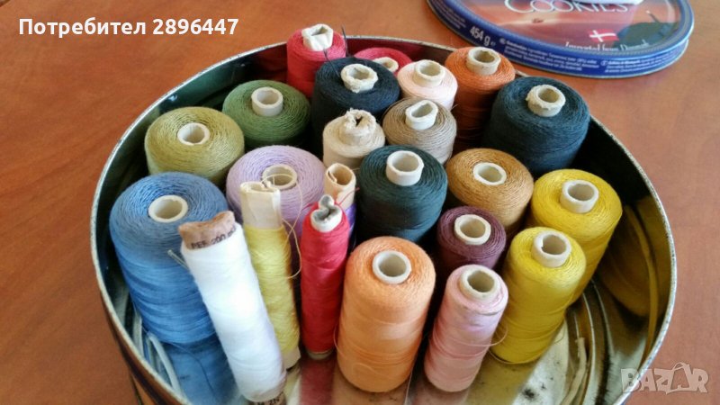 Макари, конци, куки- различни цветове и видове-общо 23 лв лв, снимка 1