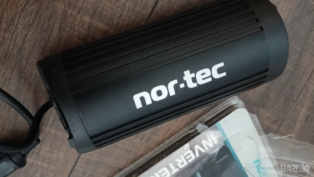 инвертор за кола автомобилен 12V 220V 150W каравана кемпер къмпинг затеждане телефон лаптоп, снимка 1