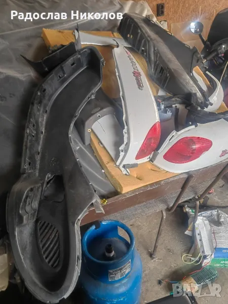 Спойлери за piaggio x9 250 всичко е налично , снимка 1