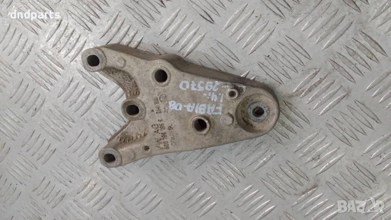 Планка Skoda Fabia 1.2i 1.4i 2008г.	, снимка 1