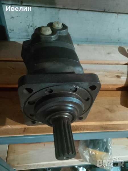Хидро мотор бобкат 641-643, снимка 1
