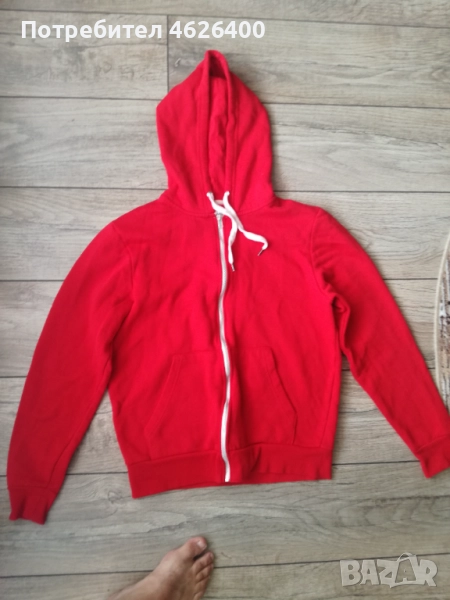 Продавам червено горнище от анцуг с качулка, снимка 1
