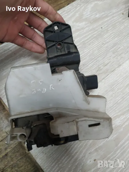 Задна ,дясна, Ключалка VW Passat 5 , , снимка 1