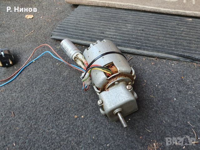 Монофазен ел.двигател / електромотор с редуктор 5 оборота в минута, снимка 4 - Електродвигатели - 41798923