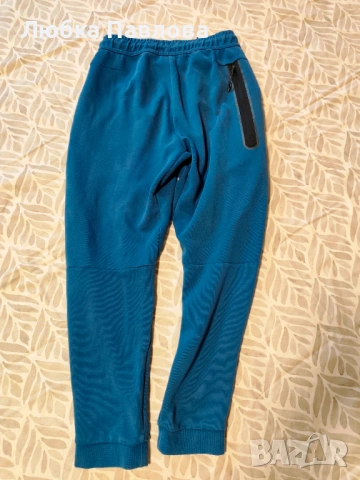 Долнище Nike tech fleece, снимка 2 - Детски анцузи и суичери - 53710843