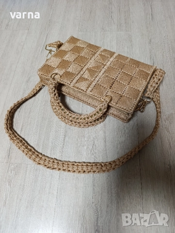 Красиви и стилни дамски чанти ръчно плетени, снимка 2 - Чанти - 51860211