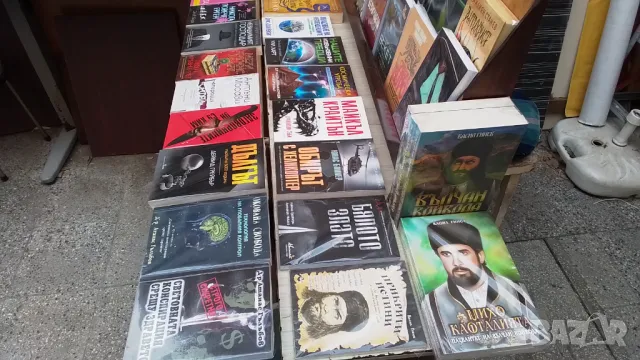 Антикварна книжарница Варна-Книги за всеки вкус, снимка 2 - Художествена литература - 48152353