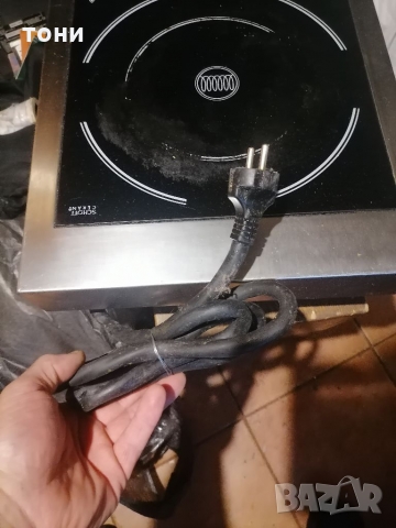 частиПрофесионален индукционен котлон, снимка 2 - Обзавеждане на кухня - 35841238