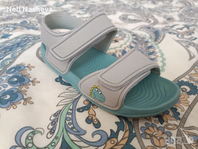 Сандали 31 номер, снимка 4 - Детски сандали и чехли - 51000687
