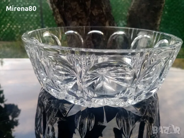 Кристална купа, снимка 2 - Чинии - 50152835