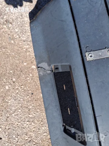 Предна броня мерцедес 124, снимка 3 - Части - 50128753
