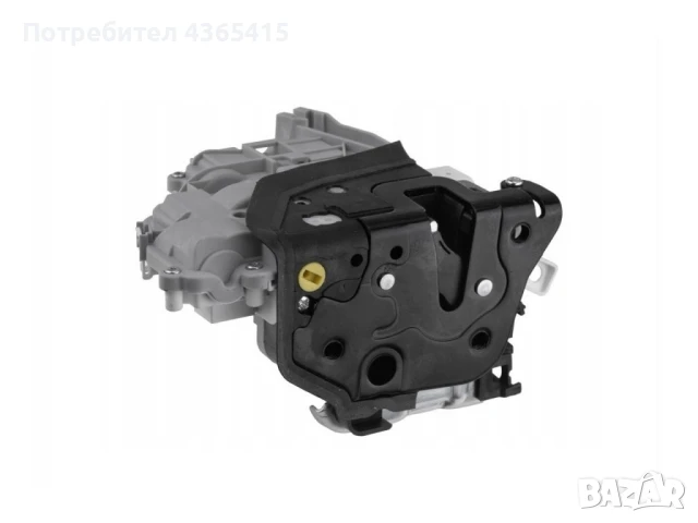 Audi Q3 8U Facelift Брава за задна лява врата , снимка 5 - Части - 50174954