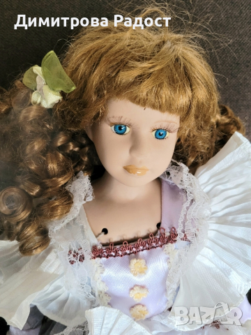 Порцеланова кукла 40см височина! Състояние използвано като ново без забележки! , снимка 3 - Колекции - 44693747