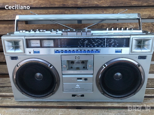 Радиокасетофон JVC RC M70, снимка 3 - Радиокасетофони, транзистори - 53446394