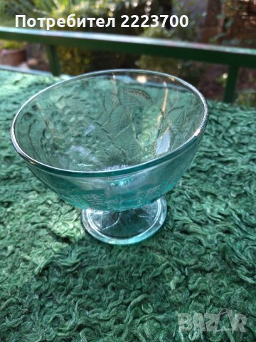 Мини съд за ядки или бомбони -цветно стъкло 