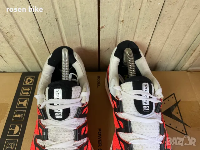  ''Saucony Triumph ISO 4''оригинални маратонки 40.5 номер, снимка 5 - Маратонки - 48153244