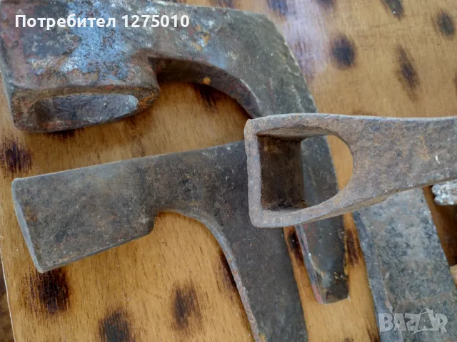 Три броя брадви , снимка 4 - Градински инструменти - 48839436
