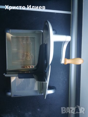 Колбасорезачка Ръчна машина за рязане Слайс машина GRAEF, снимка 14 - Кухненски роботи - 41984682