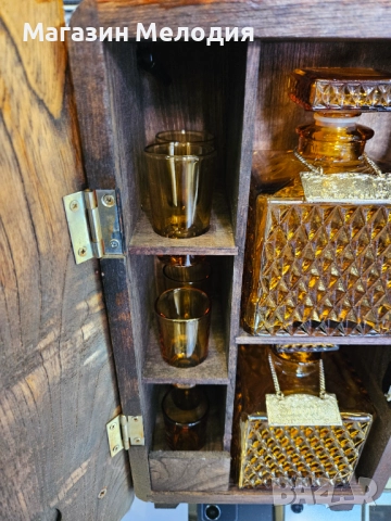 Бар шкаф за алкохол във формата на стенен телефон с музикална кутия. , снимка 10 - Антикварни и старинни предмети - 36183490