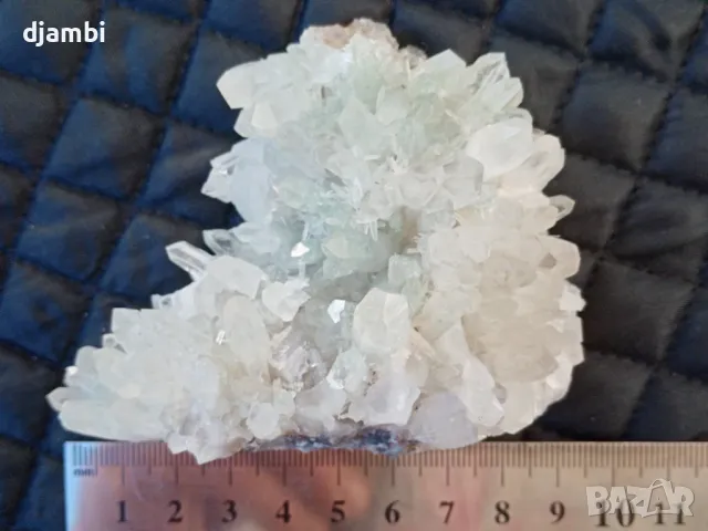 №181, Кварц,Кварцова друза,Кристали,Минерали,Родопи,