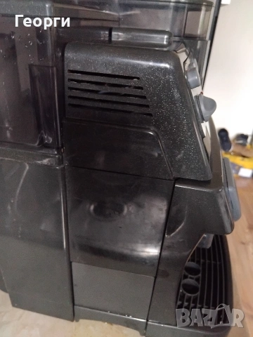 Продавам кафемашина робот с кафе на зърна Саеко Viena., снимка 4 - Кафемашини - 52678884